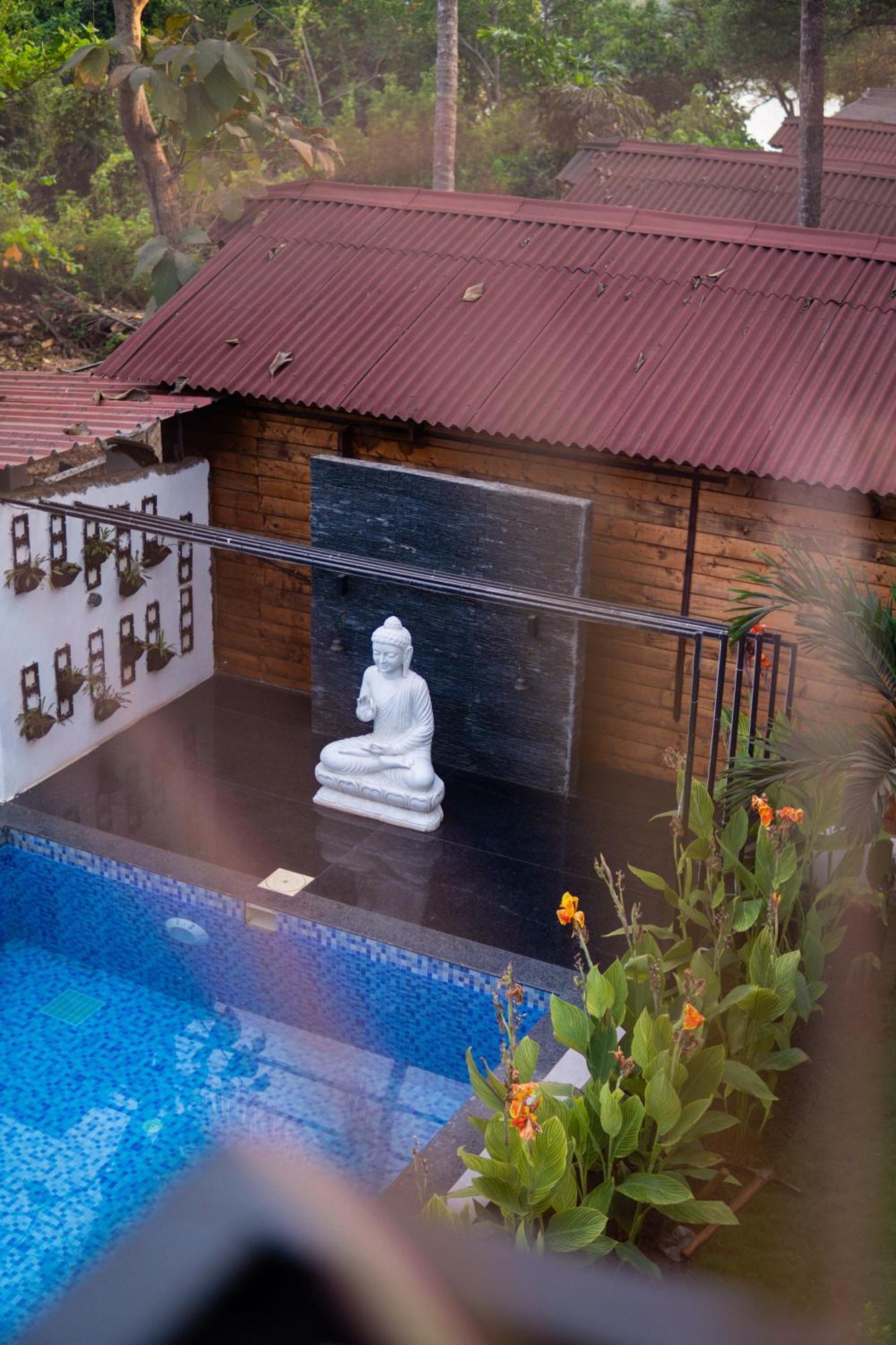 Tranquill Riverside Luxury Cottages With Bathtub, Кандолим Екстериор снимка